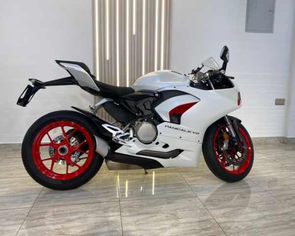 DUCATI PANIGALE V2 - 2021 - Image 2