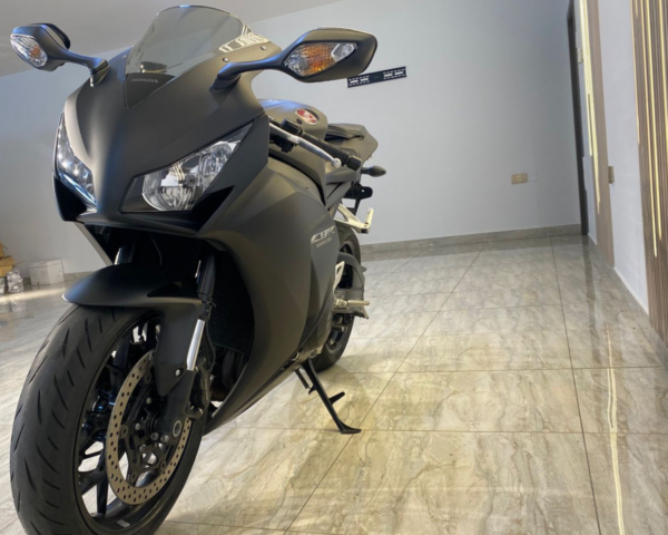 HONDA CBR1000RR - 2015 - Image 2