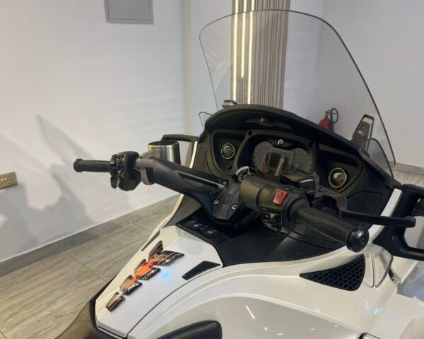 BRP CAM-AM SPYDER RT-S- 2015 - Image 9