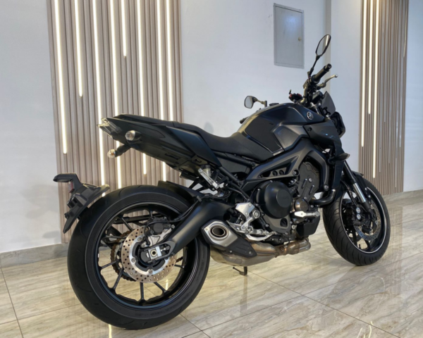 Yamaha MT-09 - 2017 - Image 3