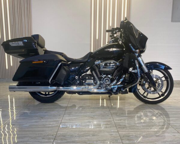 HARLEY DAVIDSON Street Glide - 2017