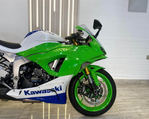 KAWASAKI NINJA ZX-6R-2024 - Image 5