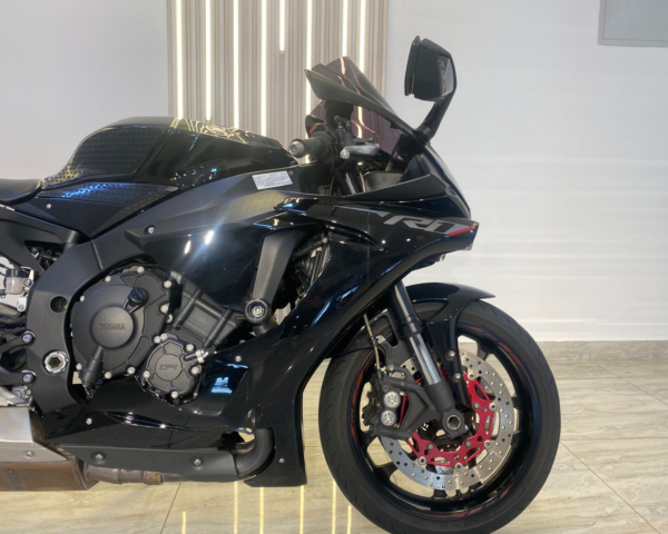 YAMAHA R1 - 2019 - Image 6