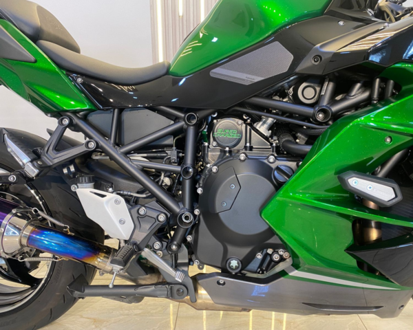 KAWASAKI NINJA H2 SX SE- 2023 - Image 7