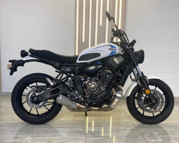 YAMAHA XSR700- 2023