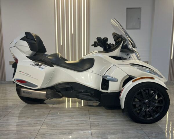 BRP CAM-AM SPYDER RT-S- 2015