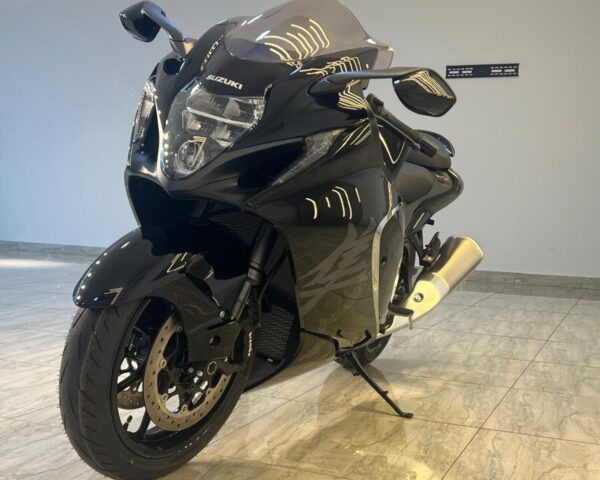 Suzuki Hayabusa Gen 3 - 2024 - Image 6