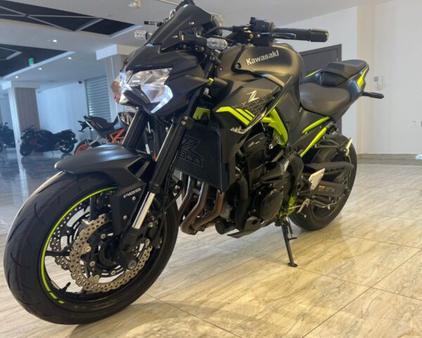 Kawasaki Z900 - 2021 - Image 3