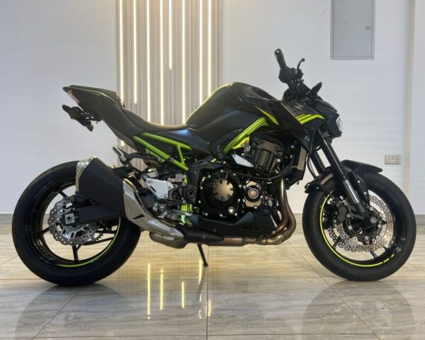 Kawasaki Z900 - 2021