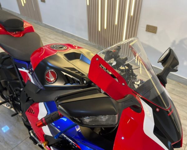 HONDA CBR1000RR-R 2020 - Image 6