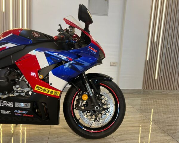 HONDA CBR1000RR-R 2020 - Image 5