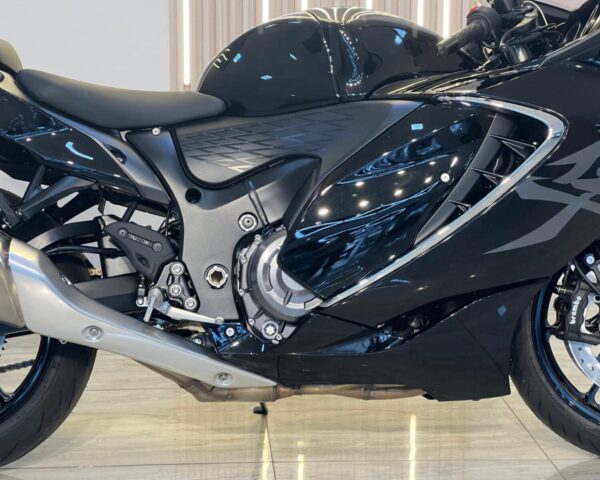 Suzuki Hayabusa Gen 3 - 2024 - Image 8